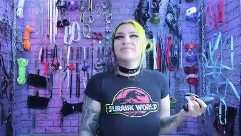 Snapshot of pandoranez chatting on February 21, 2025, 1:00 pm PandoraNez online show from February 21, 2025, 1:00 pm