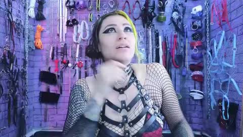 Snapshot of pandoranez chatting on February 24, 2025, 12:48 pm PandoraNez online show from February 24, 2025, 12:48 pm