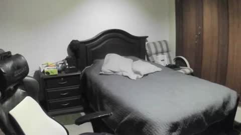 Snapshot of panoramix8080 chatting on October 29, 2025, 5:10 am panoramix8080 online show from October 29, 2025, 5:10 am