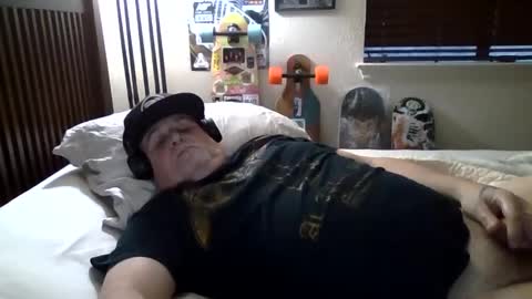 panos online show from February 4, 2025, 1:27 pm