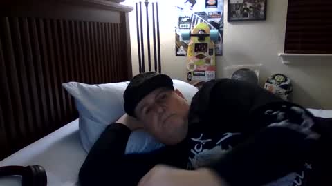 panos online show from February 15, 2025, 10:44 am