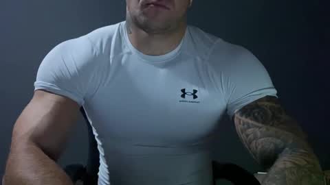 Snapshot of panther_style chatting on December 9, 2024, 4:56 am Oleg online show from December 9, 2024, 4:56 am