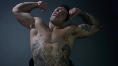 Snapshot of panther_style chatting on December 21, 2024, 6:52 am Oleg online show from December 21, 2024, 6:52 am