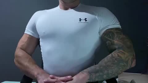 Snapshot of panther_style chatting on December 27, 2024, 5:31 am Oleg online show from December 27, 2024, 5:31 am