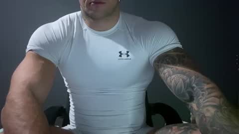 Snapshot of panther_style chatting on January 13, 2025, 5:01 am Oleg online show from January 13, 2025, 5:01 am