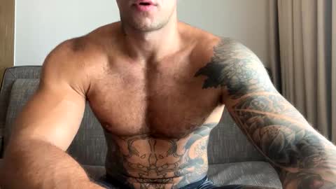 Snapshot of panther_style chatting on February 12, 2025, 1:52 am Oleg online show from February 12, 2025, 1:52 am