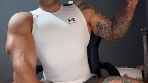 Snapshot of panther_style chatting on September 19, 2025, 6:37 am Oleg online show from September 19, 2025, 6:37 am