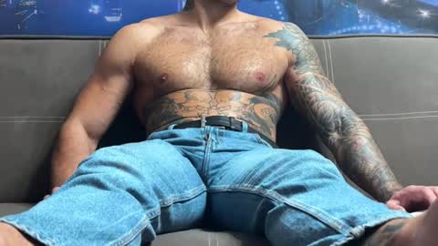 Snapshot of panther_style chatting on October 20, 2025, 4:57 am Oleg online show from October 20, 2025, 4:57 am