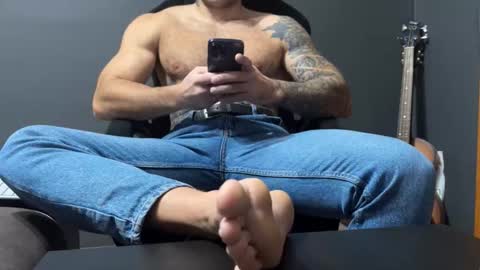 Snapshot of panther_style chatting on November 15, 2025, 6:11 am Oleg online show from November 15, 2025, 6:11 am