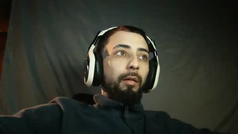 Snapshot of papiqfue chatting on January 5, 2025, 2:49 am papiqfue online show from January 5, 2025, 2:49 am