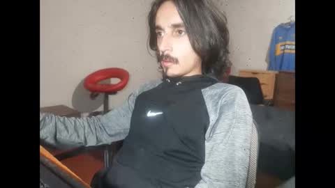 Snapshot of papito20cm chatting on December 3, 2024, 4:14 am Lau online show from December 3, 2024, 4:14 am