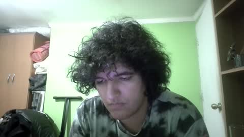 Snapshot of papitowilly999 chatting on January 25, 2025, 1:32 am Papito online show from January 25, 2025, 1:32 am