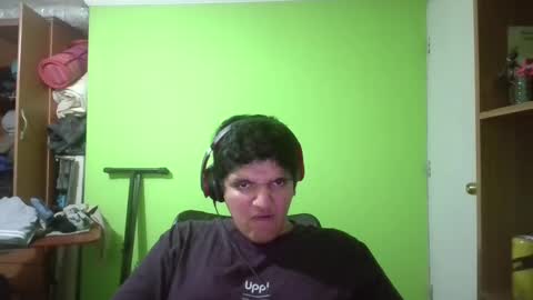 Snapshot of papitowilly999 chatting on February 9, 2025, 11:46 pm Papito online show from February 9, 2025, 11:46 pm