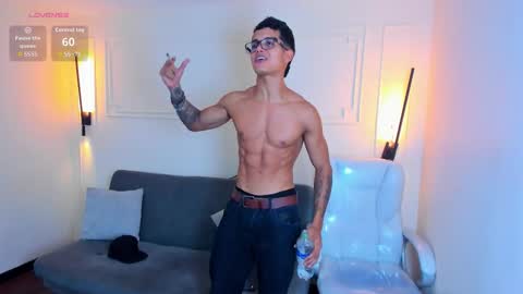 Ryan And Casper online show from October 27, 2025, 10:47 pm