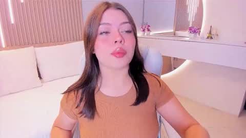 Snapshot of paradise_doll_s chatting on December 3, 2025, 3:47 am Amy and my doll online show from December 3, 2025, 3:47 am