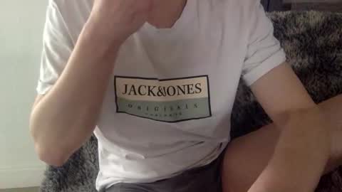 Snapshot of parici_nono1 chatting on March 9, 2025, 12:31 pm parici_nono1 online show from March 9, 2025, 12:31 pm