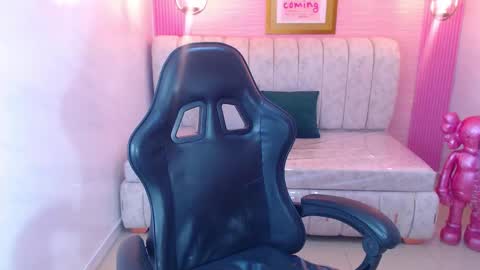 Snapshot of paris_1sub chatting on September 13, 2025, 1:00 pm Paris 1sub online show from September 13, 2025, 1:00 pm
