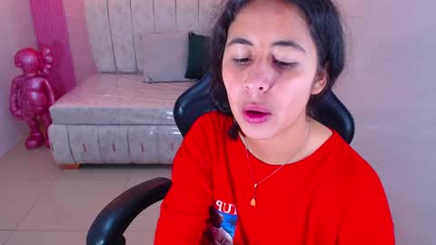 Snapshot of paris_1sub chatting on September 18, 2025, 12:51 pm Paris 1sub online show from September 18, 2025, 12:51 pm