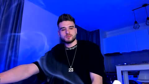 Paris online show from December 6, 2024, 8:40 pm