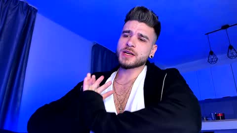 Paris online show from January 6, 2025, 5:38 pm