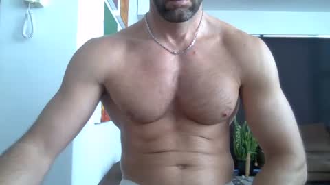 Snapshot of parisien75015 chatting on December 23, 2024, 9:59 am Porn Actor 21cm Hetero online show from December 23, 2024, 9:59 am