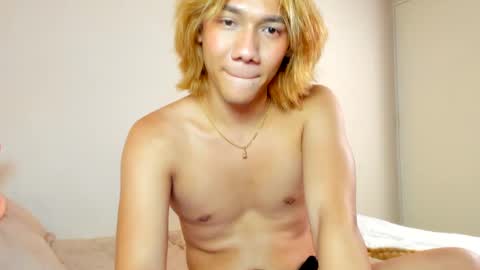 Snapshot of parisstone2 chatting on January 4, 2025, 2:14 am connie online show from January 4, 2025, 2:14 am