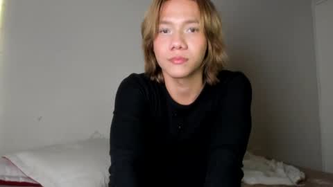 Snapshot of parisstone2 chatting on January 20, 2025, 11:21 pm connie online show from January 20, 2025, 11:21 pm