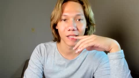 Snapshot of parisstone2 chatting on January 21, 2025, 10:08 pm connie online show from January 21, 2025, 10:08 pm