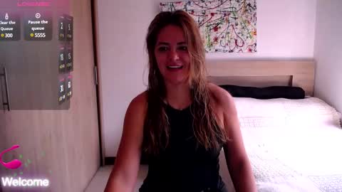 Snapshot of pariswlls chatting on February 10, 2025, 4:25 pm Paris online show from February 10, 2025, 4:25 pm