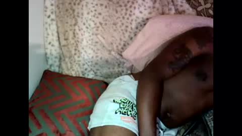 Snapshot of parlaytellio chatting on December 8, 2024, 4:25 am Parlay Tellio online show from December 8, 2024, 4:25 am