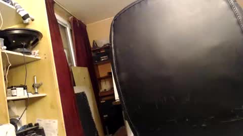 Snapshot of pascal88881 chatting on December 3, 2024, 1:10 pm pascal88881 online show from December 3, 2024, 1:10 pm