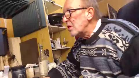 Snapshot of pascal88881 chatting on December 5, 2024, 6:44 pm pascal88881 online show from December 5, 2024, 6:44 pm