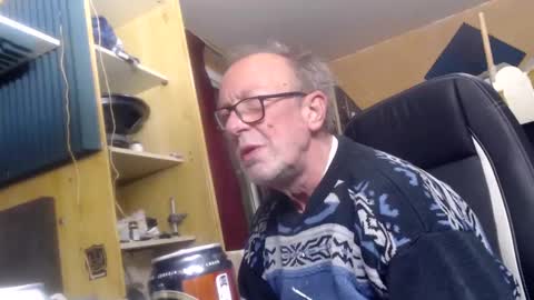 Snapshot of pascal88881 chatting on December 8, 2024, 12:07 am pascal88881 online show from December 8, 2024, 12:07 am