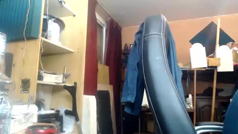 Snapshot of pascal88881 chatting on December 10, 2024, 10:47 pm pascal88881 online show from December 10, 2024, 10:47 pm