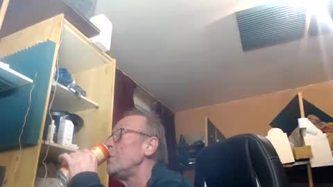 Snapshot of pascal88881 chatting on December 13, 2024, 10:45 pm pascal88881 online show from December 13, 2024, 10:45 pm