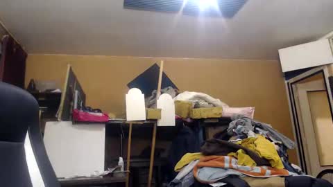 Snapshot of pascal88881 chatting on December 15, 2024, 2:05 pm pascal88881 online show from December 15, 2024, 2:05 pm