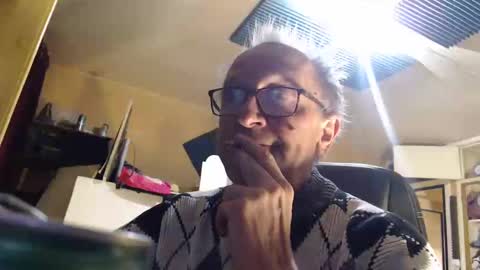 Snapshot of pascal88881 chatting on December 21, 2024, 5:40 pm pascal88881 online show from December 21, 2024, 5:40 pm