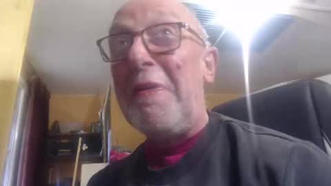 Snapshot of pascal88881 chatting on December 25, 2024, 10:50 am pascal88881 online show from December 25, 2024, 10:50 am