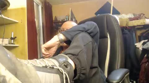 Snapshot of pascal88881 chatting on January 7, 2025, 12:20 pm pascal88881 online show from January 7, 2025, 12:20 pm