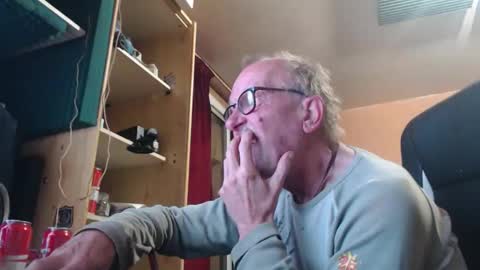 Snapshot of pascal88881 chatting on October 13, 2025, 10:37 am pascal88881 online show from October 13, 2025, 10:37 am