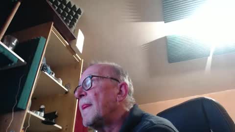 Snapshot of pascal88881 chatting on November 11, 2025, 10:26 am pascal88881 online show from November 11, 2025, 10:26 am