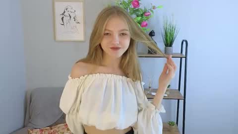 Vicki online show from September 11, 2025, 7:08 am