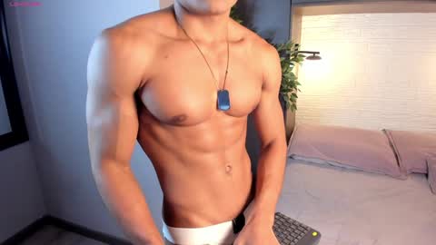 Snapshot of patrick_brown_ chatting on December 10, 2024, 6:17 pm Patrick Brown online show from December 10, 2024, 6:17 pm