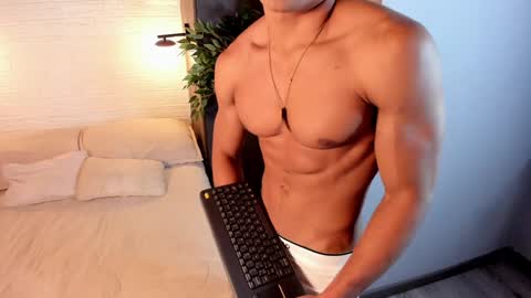 Snapshot of patrick_brown_ chatting on December 13, 2024, 12:06 pm Patrick Brown online show from December 13, 2024, 12:06 pm