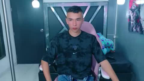 Snapshot of patrick_naughty1 chatting on October 19, 2025, 3:18 am patrick_naughty1 online show from October 19, 2025, 3:18 am