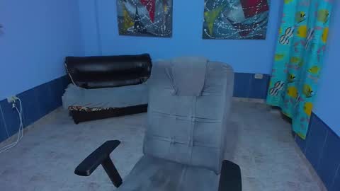 .... online show from November 25, 2025, 8:25 am