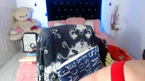 patty squirt87 online show from September 17, 2025, 3:19 am