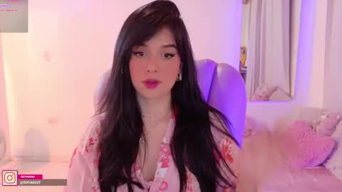 Snapshot of pau_cute chatting on October 22, 2025, 4:24 am Sofa online show from October 22, 2025, 4:24 am