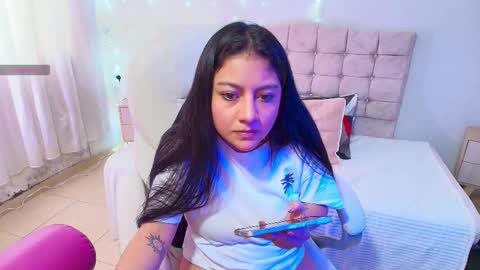 Snapshot of pau_cute19 chatting on October 22, 2025, 7:46 pm pau cute online show from October 22, 2025, 7:46 pm