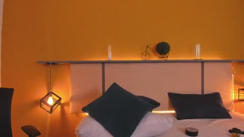 Snapshot of paul_evanss chatting on December 9, 2024, 4:05 pm Paul online show from December 9, 2024, 4:05 pm